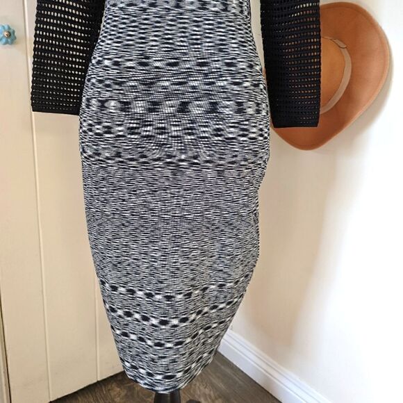 Trina Turk Fitted Knit Jersey Dress S Boho Chic Rebel Punk Edgy Soft Goth - Picture 10 of 11
